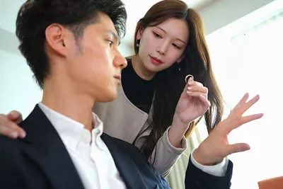 Vợ yêu đi đi giã ngoại, ông chồng ở nhà bị nhỏ em người vợ gạ xoạc không trượt phát nào